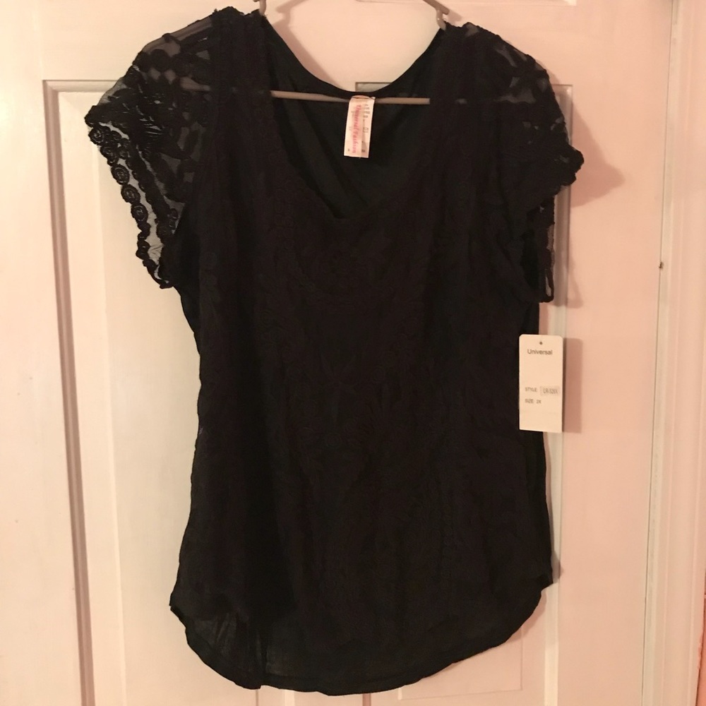 Women’s Black Lace Top NWT